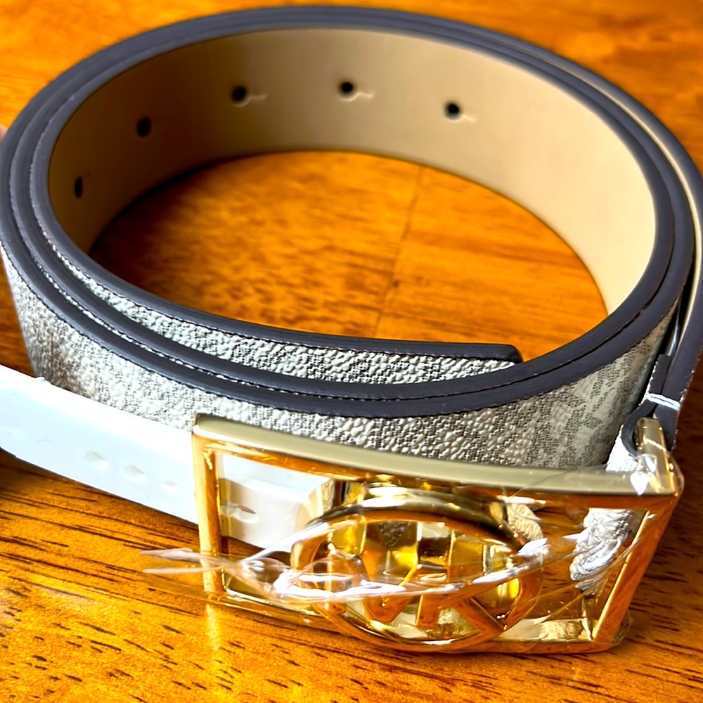 New Michael Khor’s Belt. Size Large.